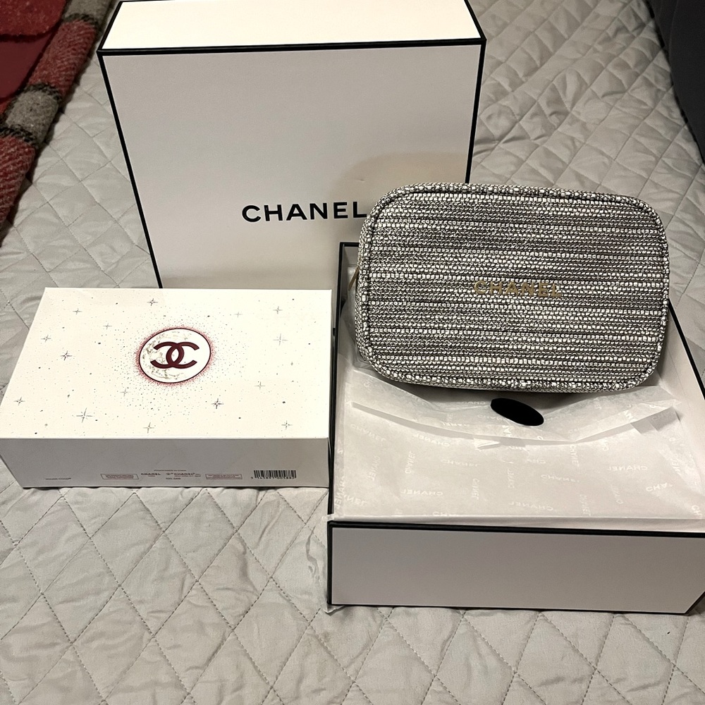 Chanel Holiday Gift Set - Bag only